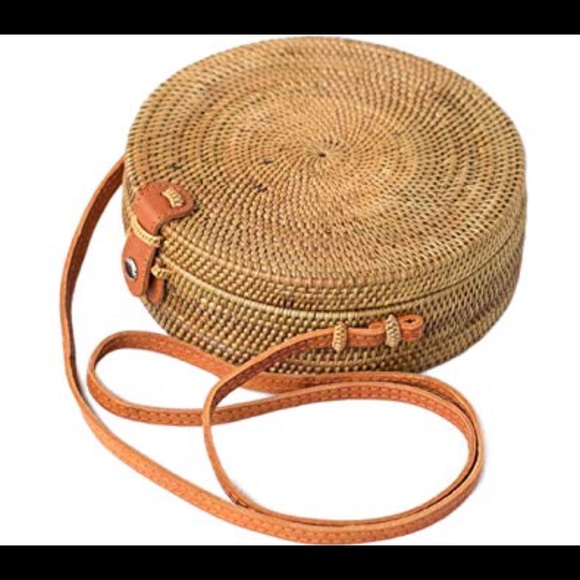 Round Rattan bag - Picture 2 of 3